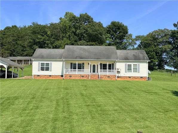 9853 Statesville Rd, North Wilkesboro, NC 28659