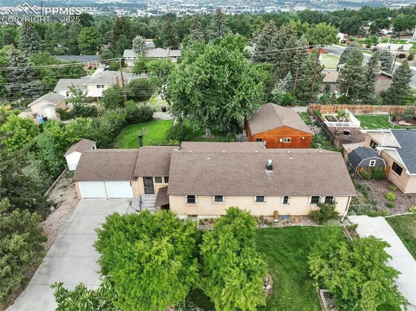 3920 Jasmine St, Colorado Springs, CO 80907