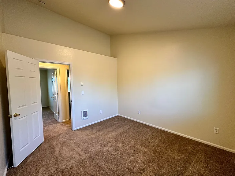 2607 S Cloverleaf Loop #2607 — Photo 39