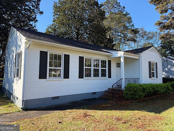 2nd image of 1502 Stonewall St