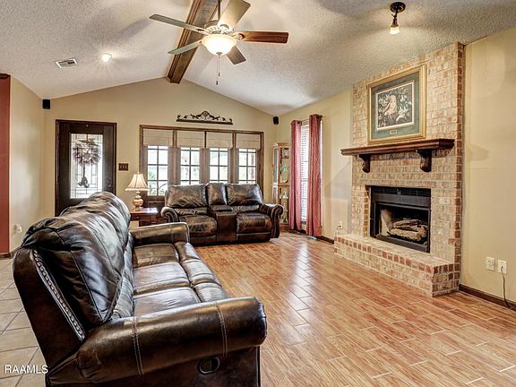 4th image of 104 Darteze Dr
