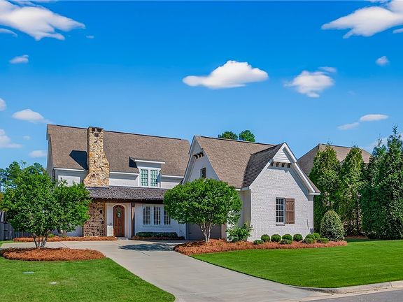 4th image of 1663 Marie Loop