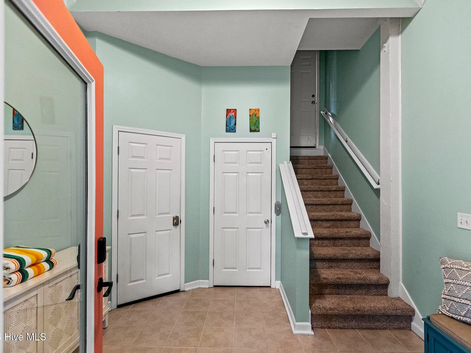 5 bed, 3.5 bath, 2272 sqft, $3,100 — Photo 4