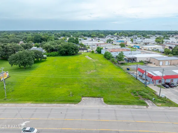 3200 W Pinhook Rd, Lafayette, LA 70508