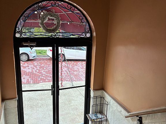 3rd image of 31 75th St APT 1B