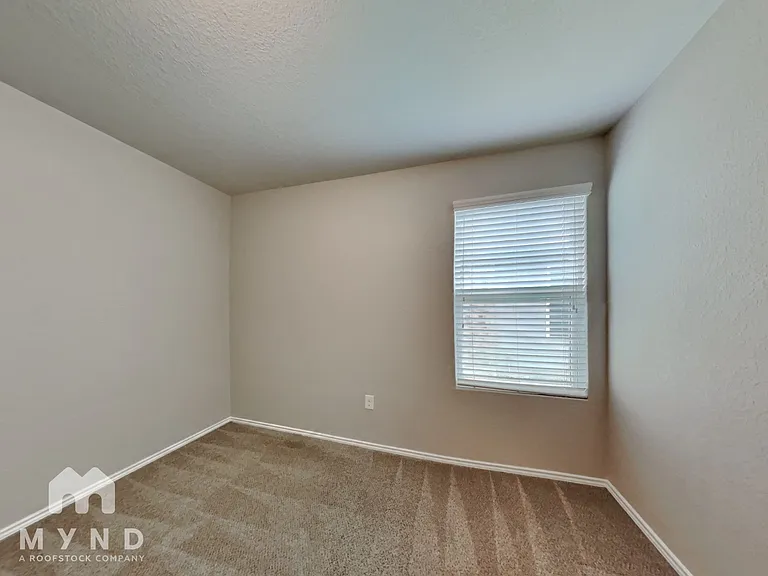9437 Apple Ridge Ln — Photo 16