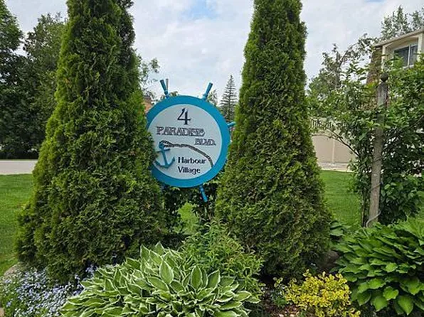 4 Paradise Blvd #24, Ramara, ON L0K 1B0