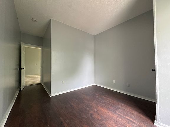 2nd image of 118 Shepard St #2L