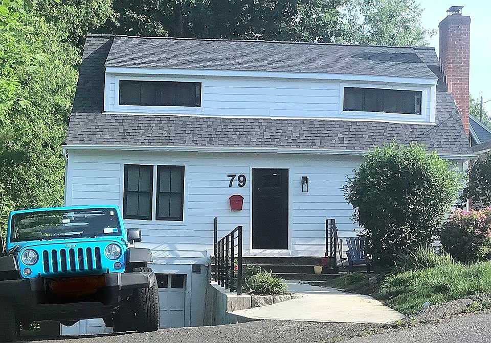1st image of 79 Bolton Ave