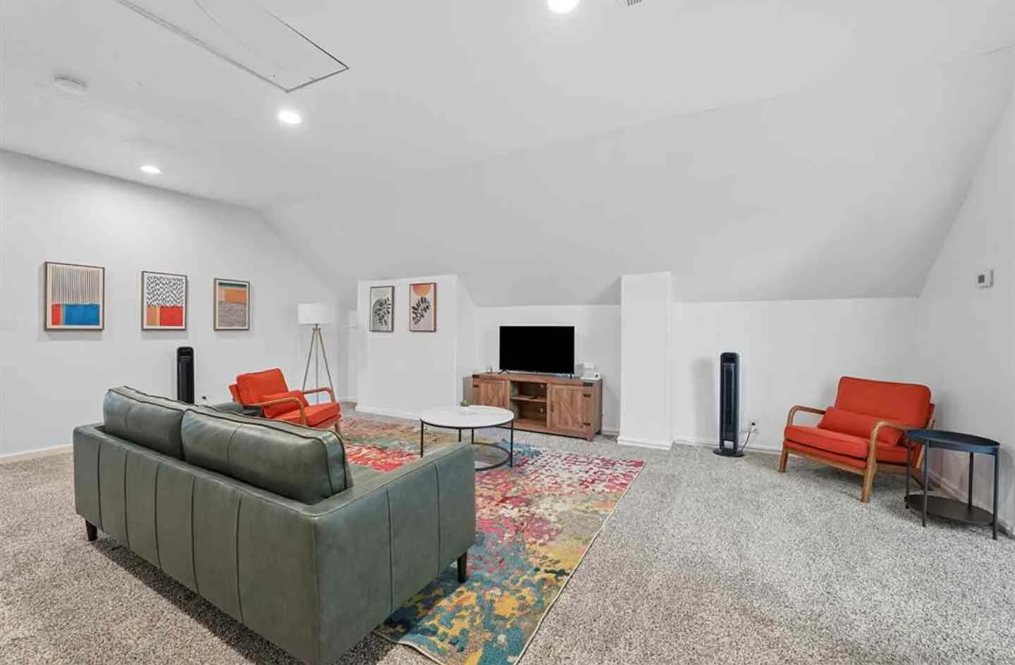 2 bed, 1200 sqft, $1,650 — Photo 1
