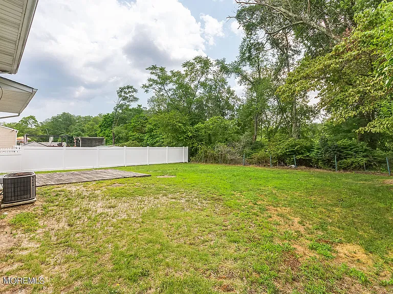 456 Brook Forest Dr — Photo 17