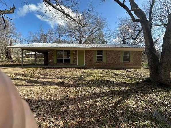 525 3rd St, Magnolia, MS 39652