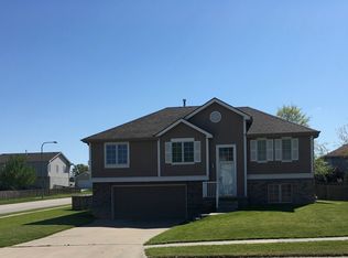 12501 S 218th Ave, Gretna, NE 68028