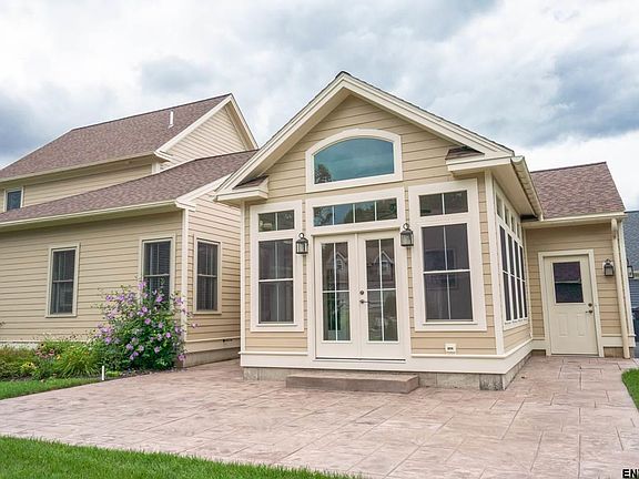 4th image of 6 Persimmon Pl