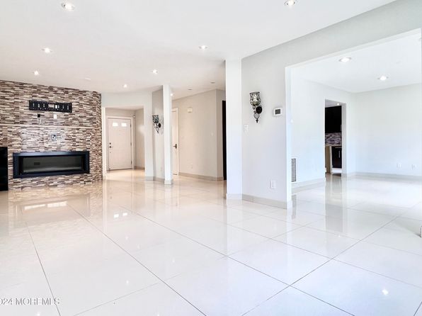 35 Woodpecker Way