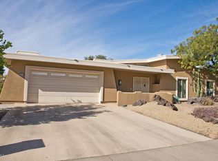 10530 W Wheatridge Dr, Sun City, AZ 85373