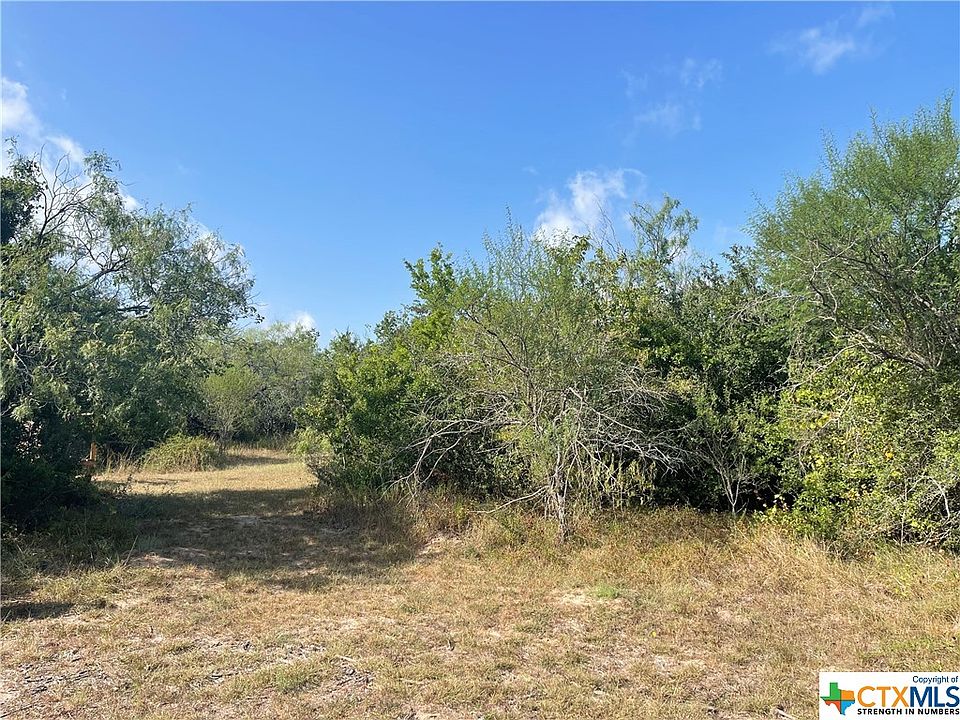 2nd image of 931 Rainbow Rd