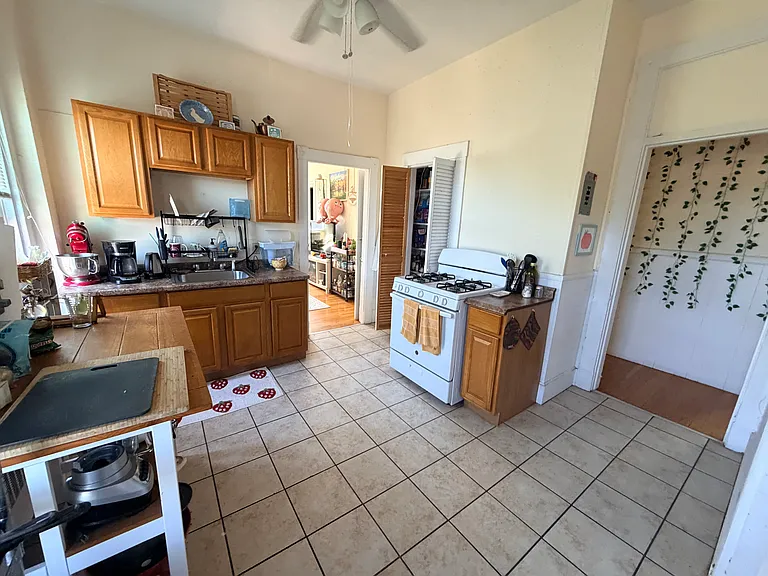 270 Norfolk St #7 — Photo 10