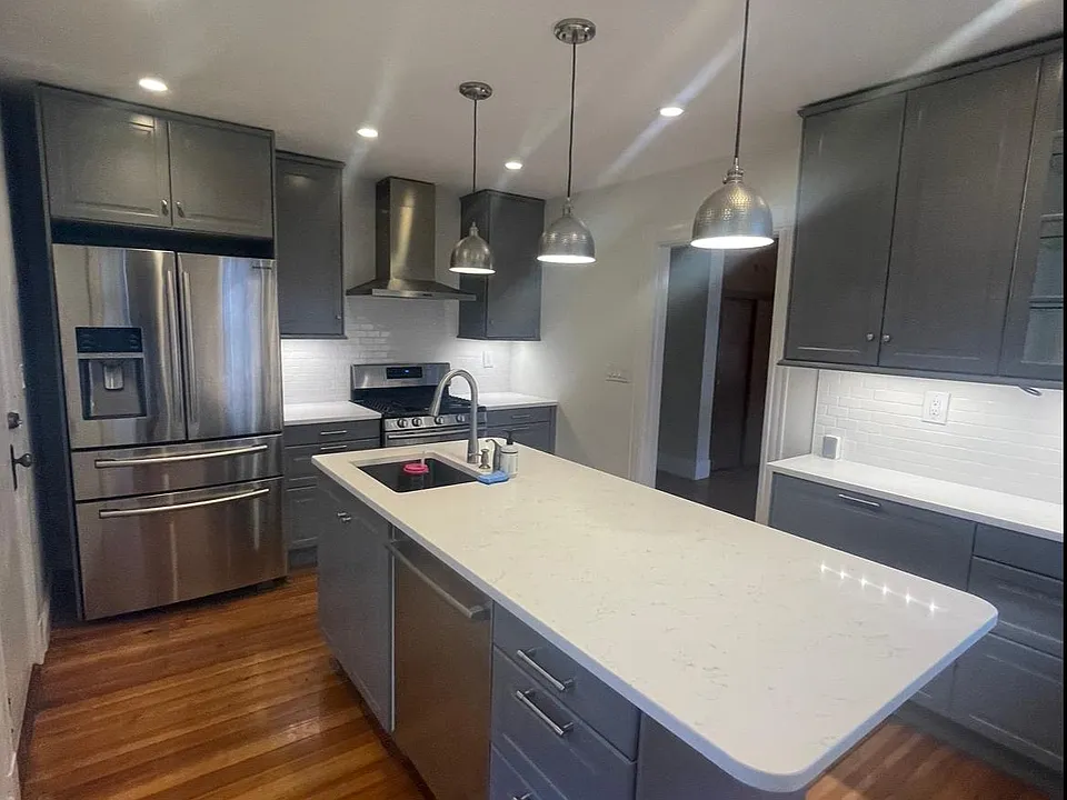 110 Quincy Ave #2