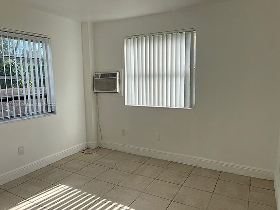 5th image of 4245 NW 24th Ave Unit 2