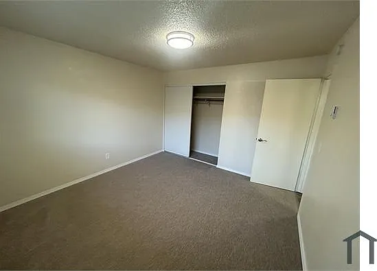 908 I St NE #10 — Photo 18