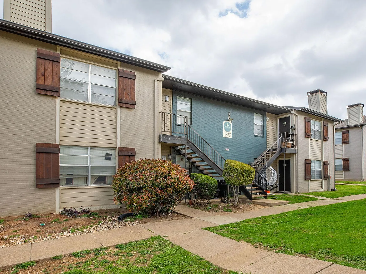Toscana Apartments — Photo 4