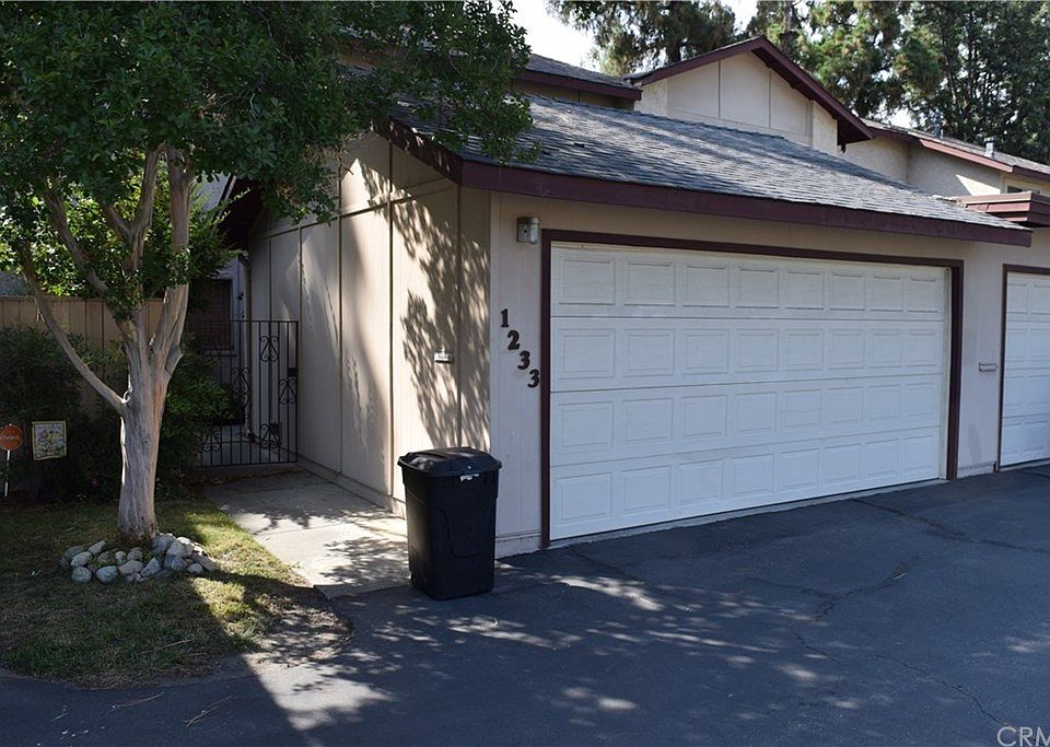 1st image of 1233 N Tam O Shanter Dr