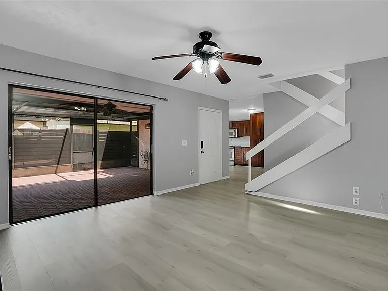 15217 W Pond Woods Dr — Photo 6