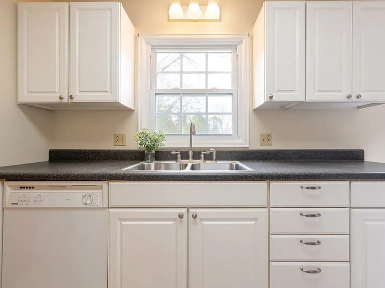 1005 Glade Rd — Photo 35