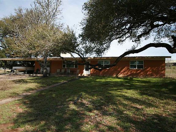 3rd image of 3713 River Oaks Dr