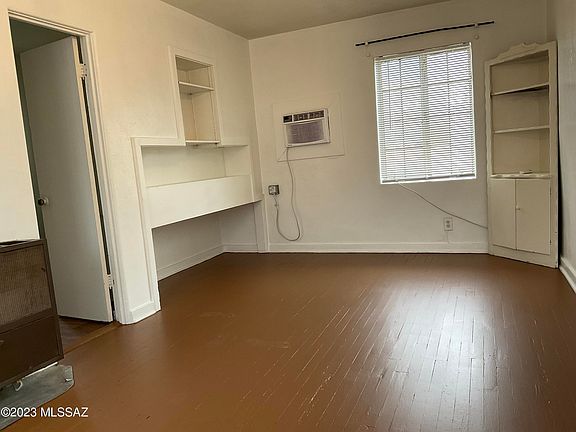 5th image of 324 S 6th Ave