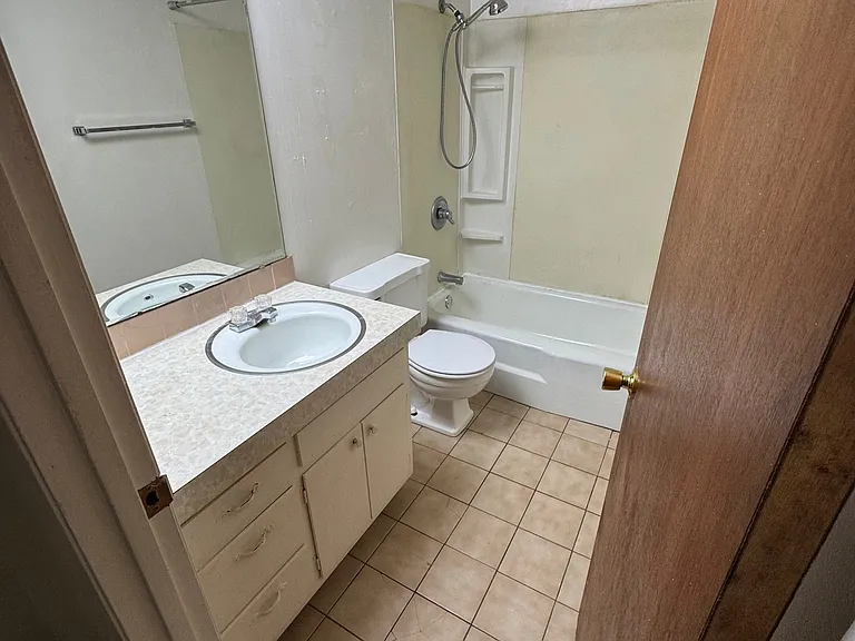 7190 N Roanoke Rd — Photo 14