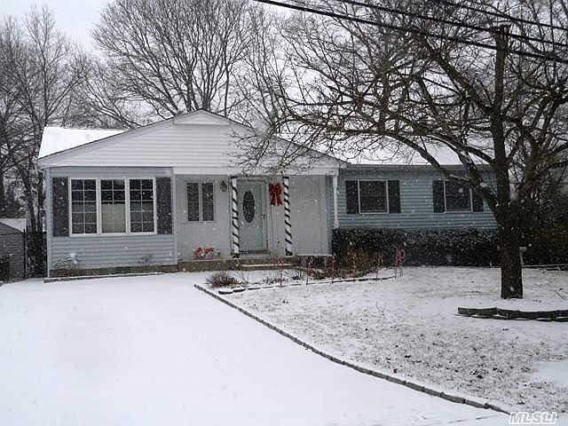 1st image of 211 Apache St