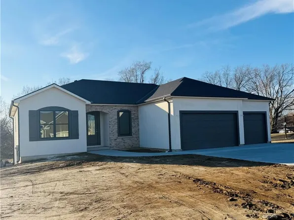 14049 Millstone Blvd, Saint Joseph, MO 64505