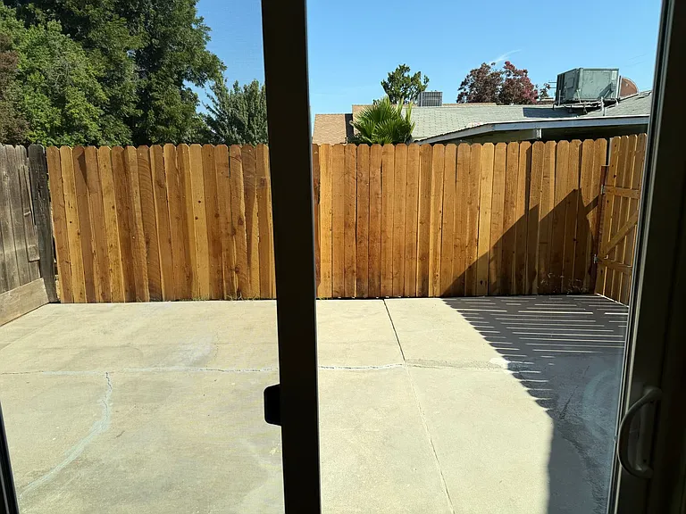 1339 S Liberty St — Photo 9