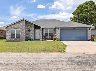 1213 Henry Ln, San Angelo, TX 76905