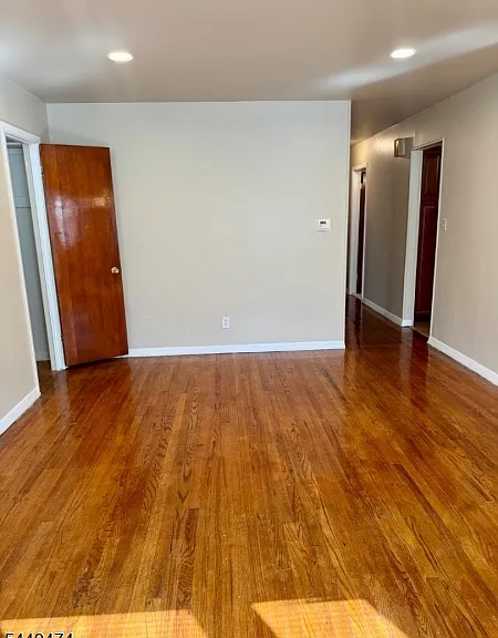 24 Grand Ave — Photo 3
