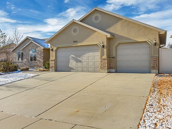 3rd image of 7074 S Rialto Way