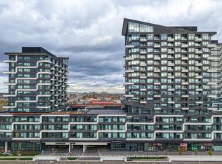 2489 Taunton Rd #414, Oakville, ON L6H 0L3