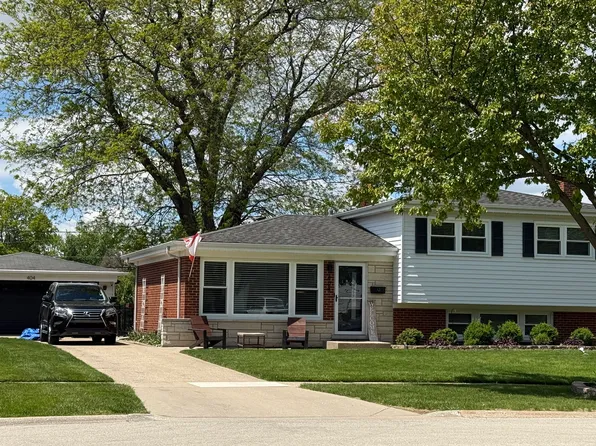 404 Hatlen Ave, Mount Prospect, IL 60056