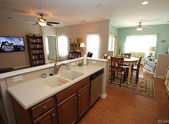 4th image of 10867 White Dogwood Dr