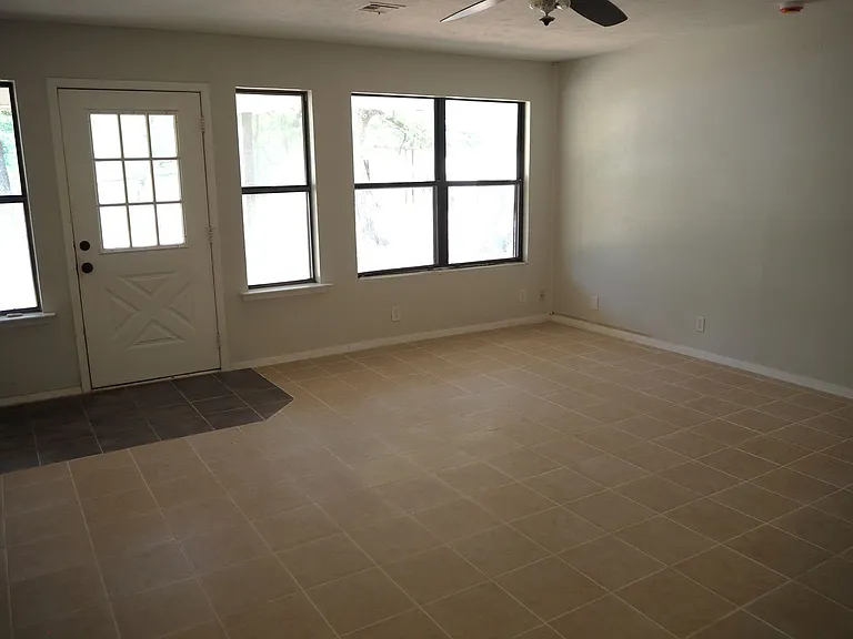 7118 FM 2931 — Photo 30