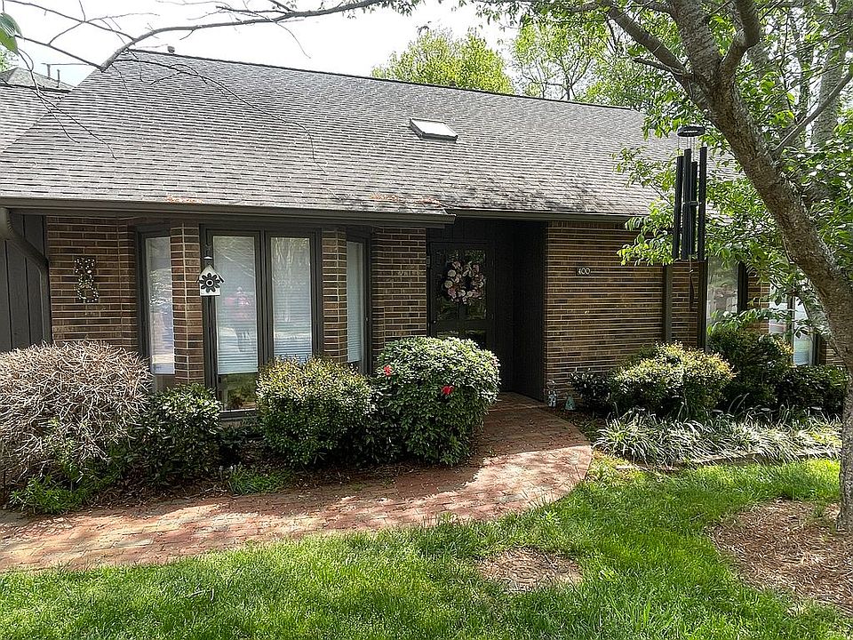 1st image of 400 Chadbourne Ct