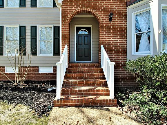 4th image of 13904 Cedar Cliff Ct