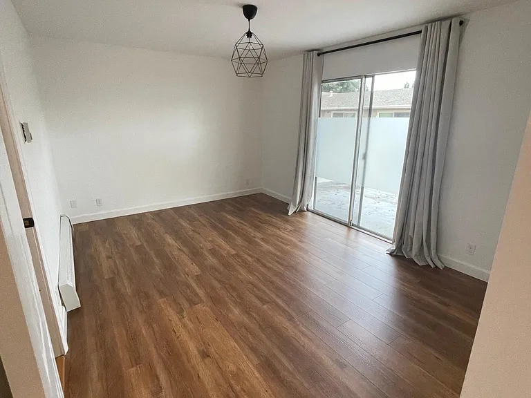 231 Easy St #9 — Photo 11