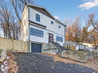 16 Valley View Dr, Rockaway Twp., NJ 07866