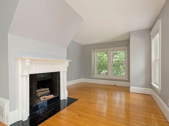 3rd image of 77 Wildwood Ave Floor 2