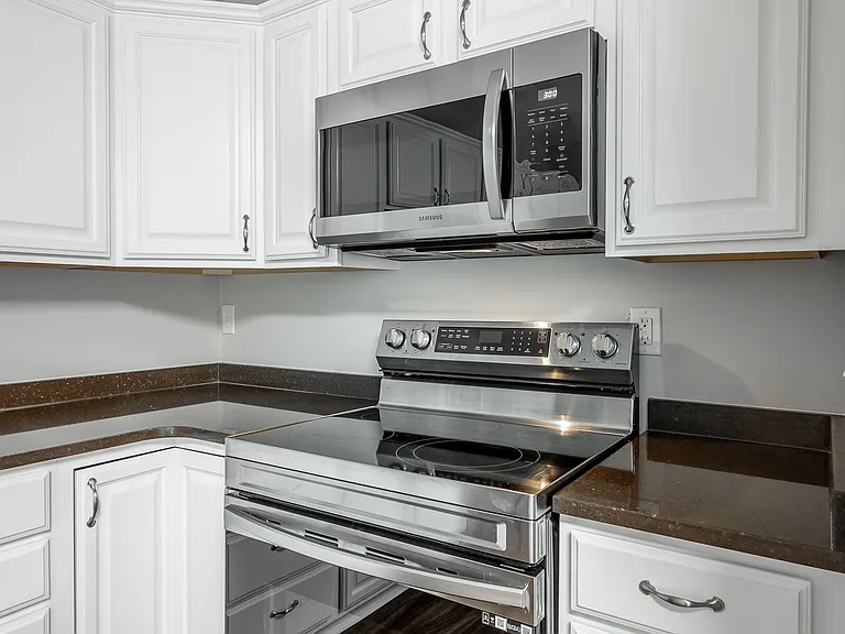 1156 Maple Tree Ln — Photo 18