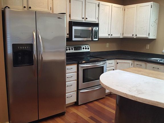 Kitchen with SS Appliances