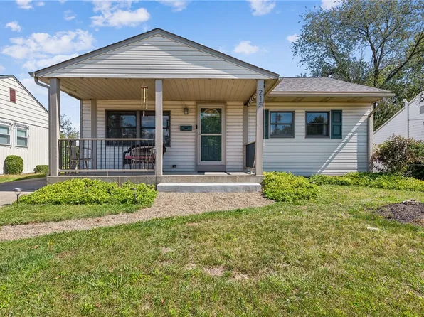 215 Victoria Dr, Monroeville, PA 15146